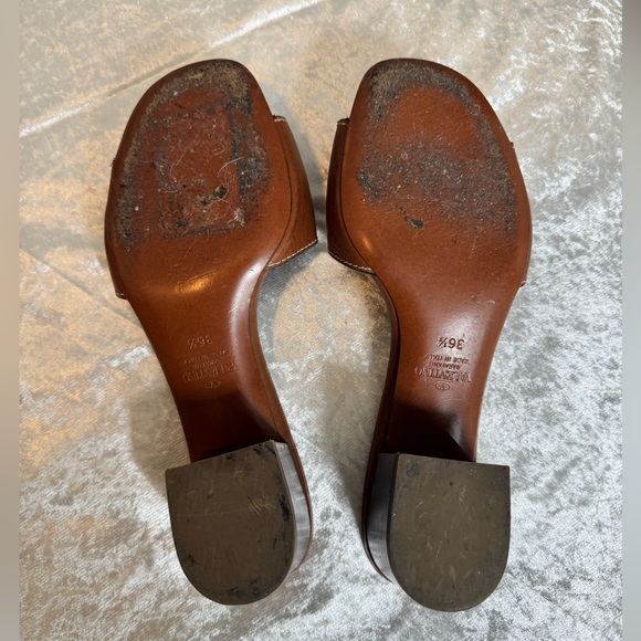 Valentino Vlogo Sandal - Picture 8 of 8